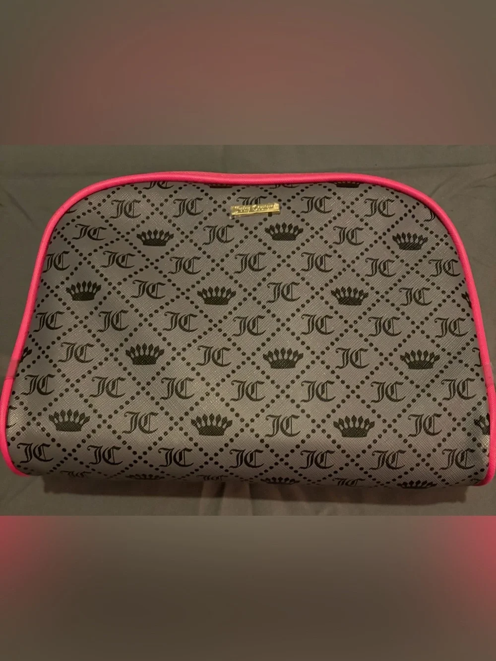 New Juicy Couture Gray Cosmetic Pouch with Pink Trim
